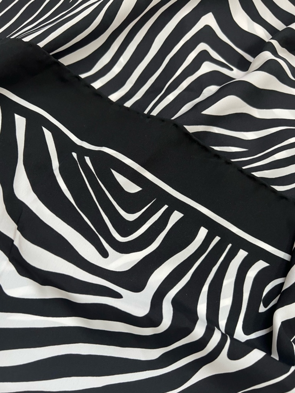 Large Scarf White and Black Edge Square 35"x35" Polyester 1988 Avon Zebra Print
